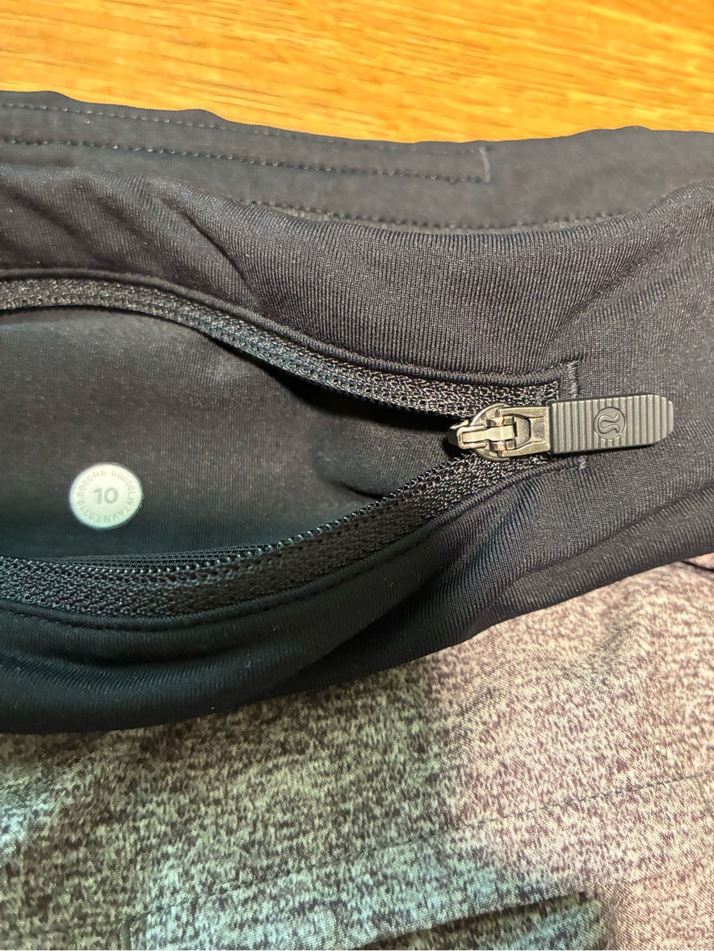 lululemon Speed Up Gray/Black Run Shorts Size 10 - Picture 2 of 11